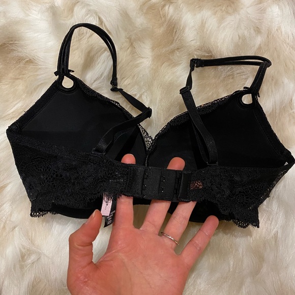Victoria’s Secret Bra - Picture 7 of 9